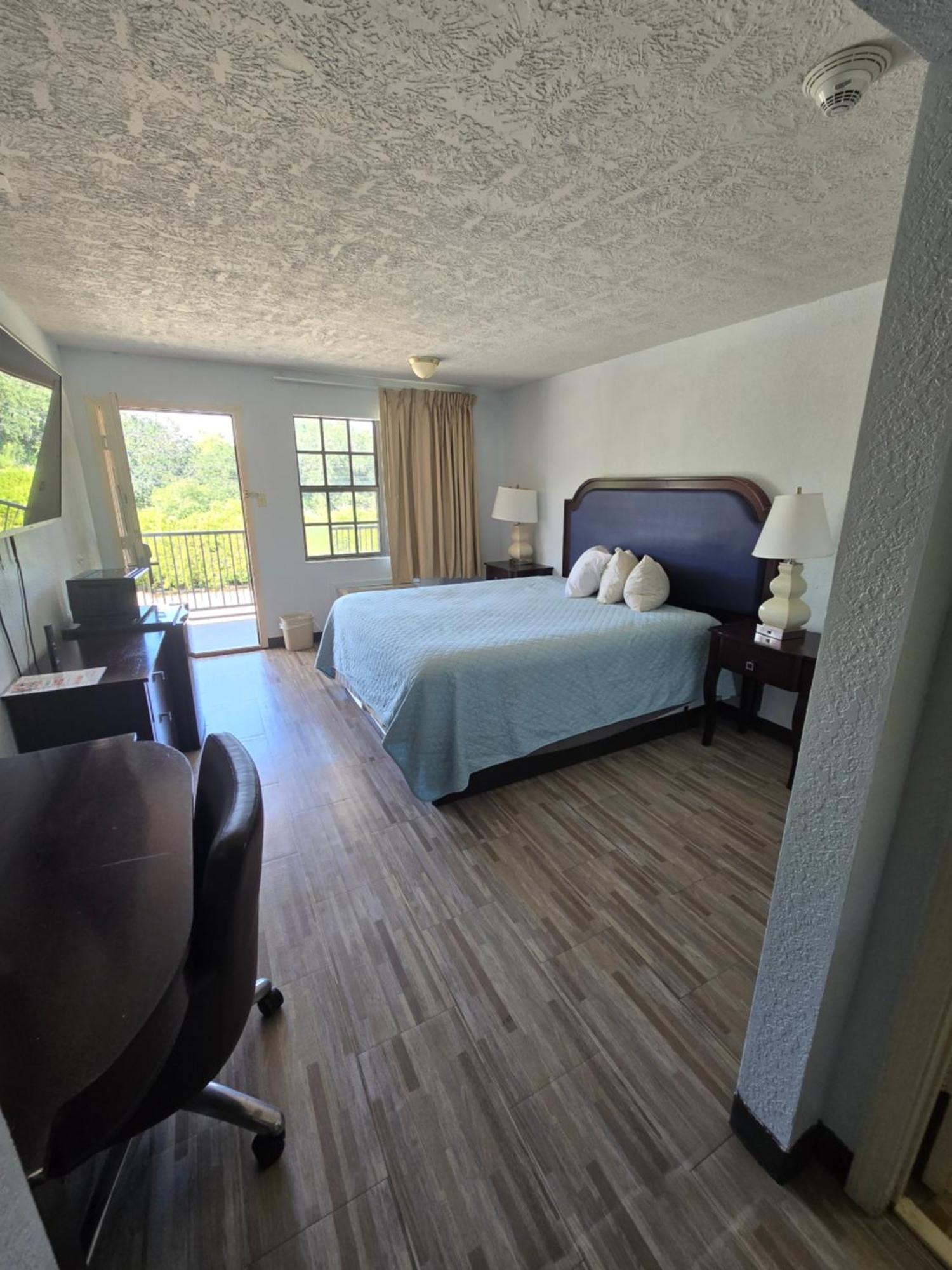 Best Price Motel & Suites Orange Exterior foto